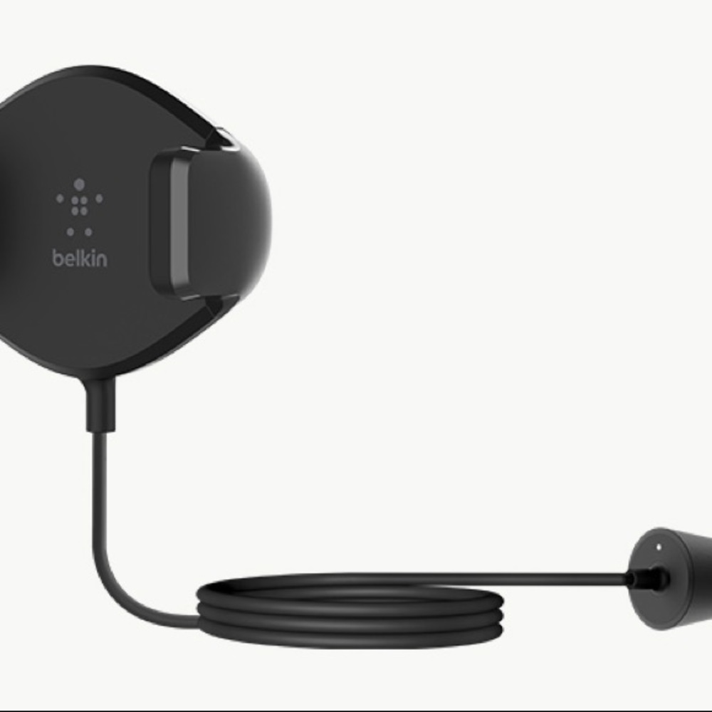 Belkin Wireless Universal Car Charging Mount